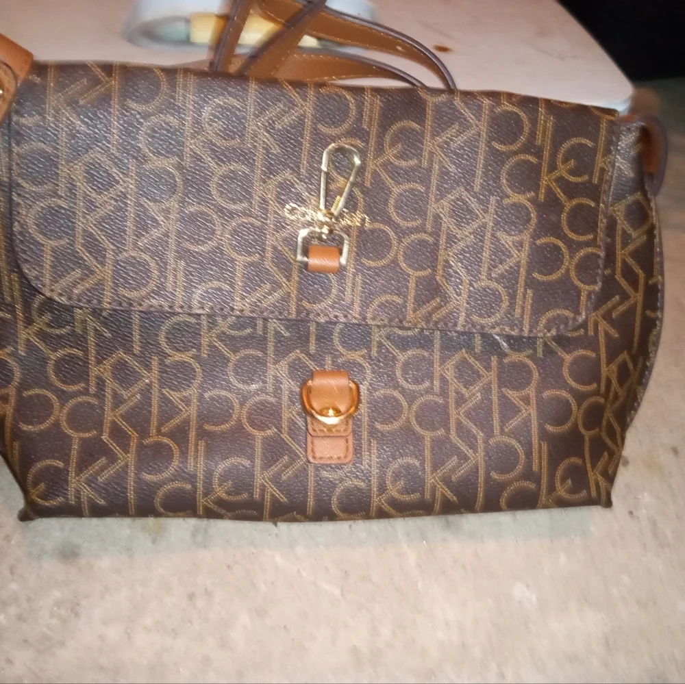 Handbag - Picture 2 of 2